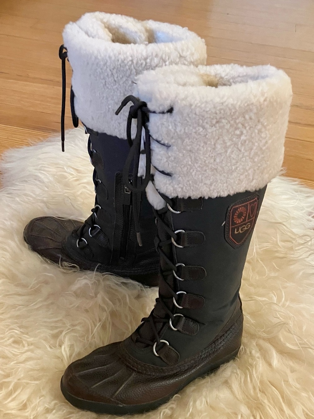 UGG Australia Edmonton waterproof winter boots Sz 6.5